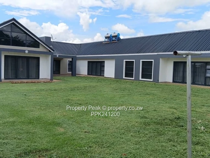 5-Bed Home with Borehole & Garden in Mt Pleasant Heights 