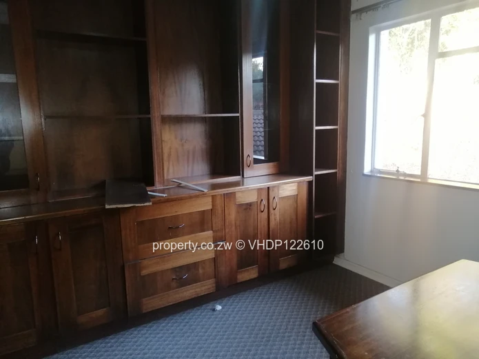 Beautiful all ensuite Double Storey 5 Bedroom  House - Glenlorne USD 3000