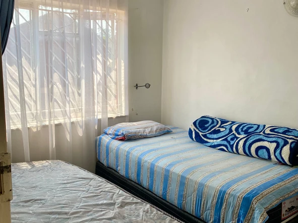 3 Bedroom Flat & Apartment