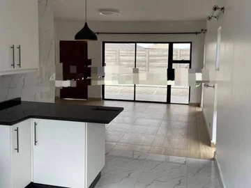 2 Bedroom Garden Flat