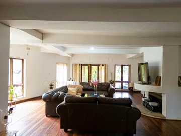 7 Bedroom House