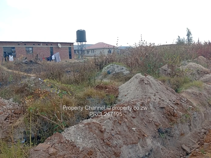 Serviced 200m² Glen View Stand — Tarred Road & Water
