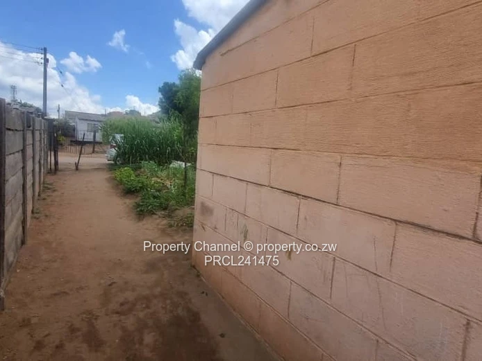 Core House in New Mabvuku, Harare South -  Council Cession no Deeds