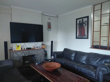 10 Bedroom House