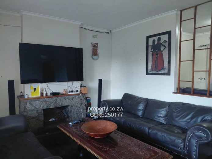 Single-Storey 10-Bed Mount Pleasant Bungalow w/ Pool
