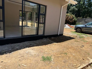 3 Bedroom Flat & Apartment