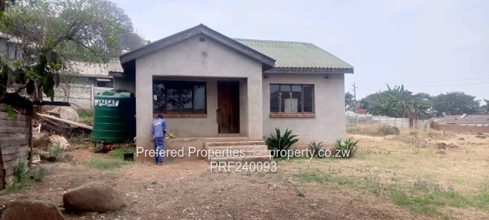 6-Bed Shell House on 5,000m² in Bluff Hill (Sole Mandate)