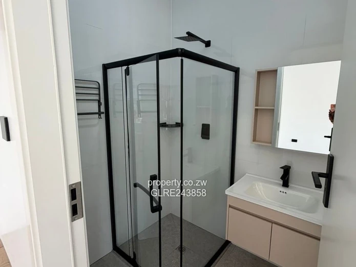 Modern 2-Bed Duplex Strathaven — Pool & Borehole