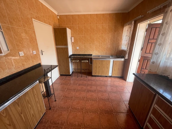 2 Bedroom Garden Flat