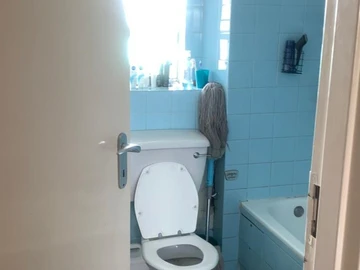 2 Bedroom Flat & Apartment