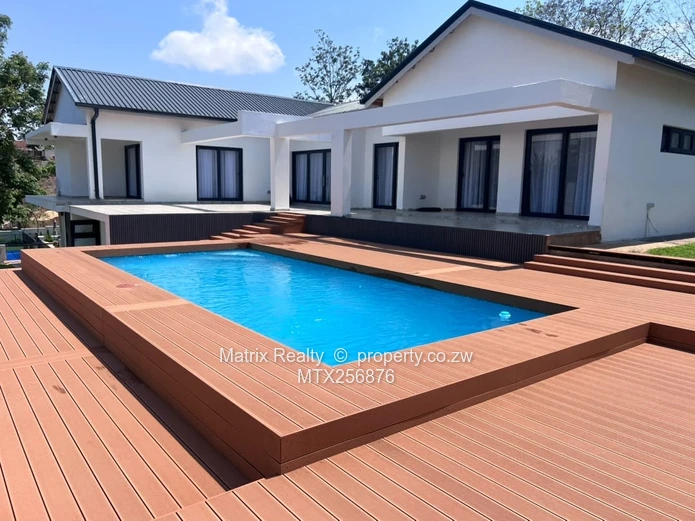 5 Bed Luxury Home In Glen Lorne