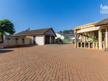 6 Bedroom House