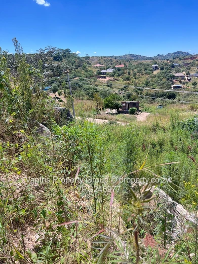 Crowhill Views , Harare North with Title DEEDS !! 