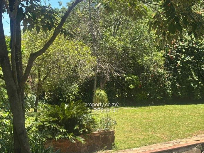 "Spacious 5-bedroom double lock-up house To Let