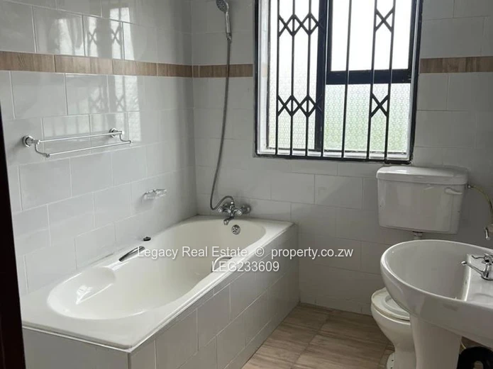 Galloway, Norton – Stand with Cottage for Sale