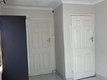 2 Bedroom Garden Flat