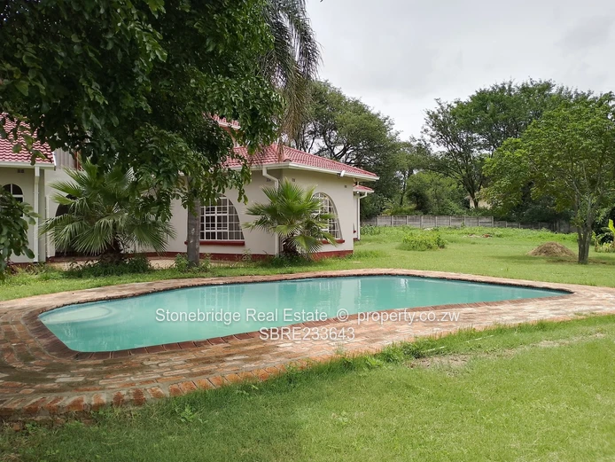 Beautiful 5 Bedroom Kumalo home for sale