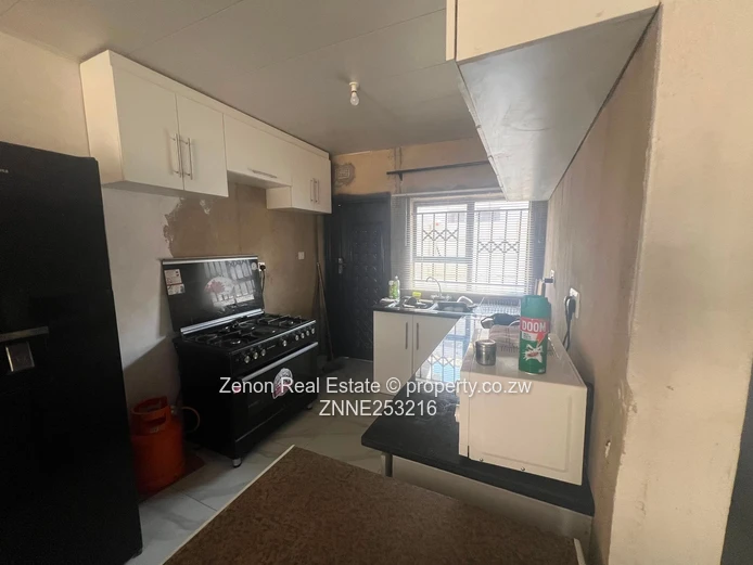 Cold Comfort 2in 1 house for sale (cluster )