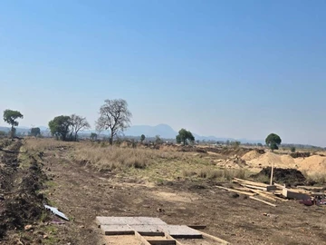 Stands & Residential Land