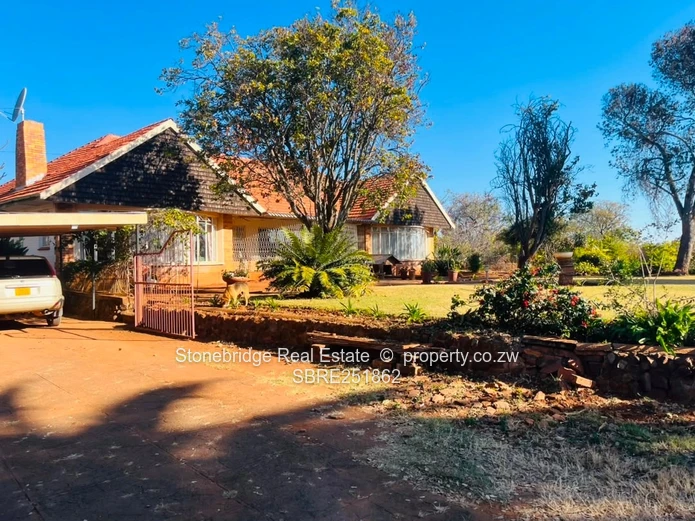 3 Bedroomed House in Newton West for sale