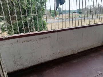 2 Bedroom Flat & Apartment