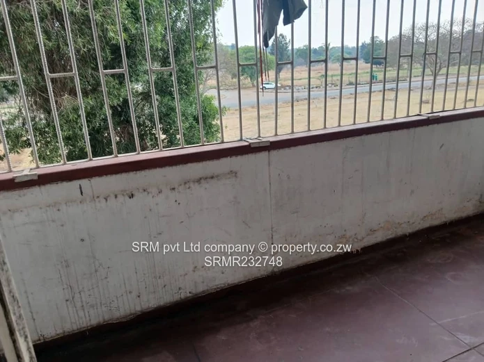 A 2 bedroomed flat to let in Mabelreign 