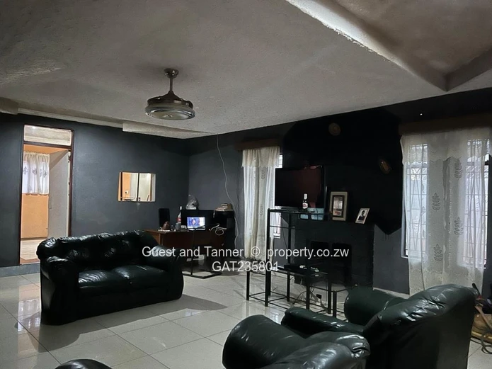 3-Bedroom House with 2-Bedroom Cottage for Sale in Mahatshula North, Bulawayo