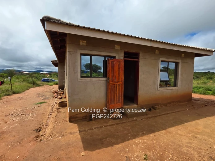 Semi-finished house in Emalangeni Esigodini (Sole Mandate)