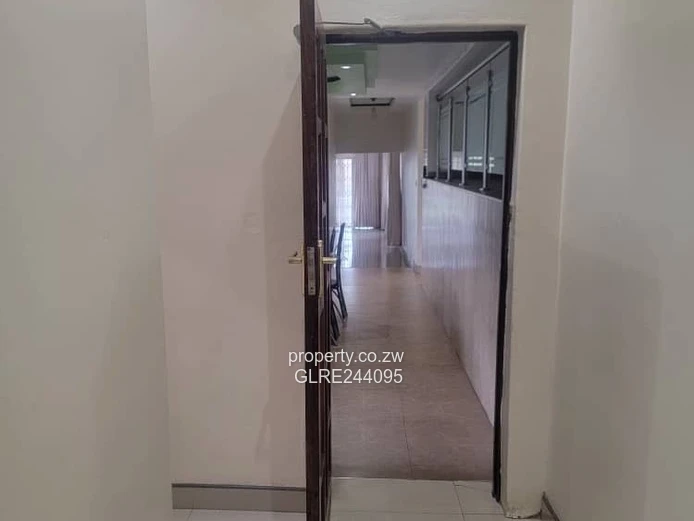 Borrowdale 6-Bed Home | Red-Tiled Roof & Borehole