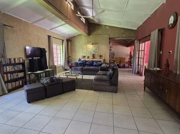 5 Bedroom House