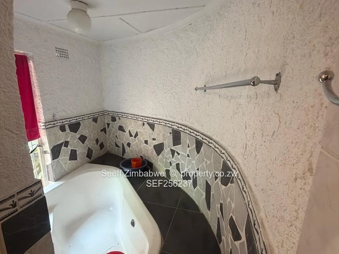 All-Inclusive 2-Bedroom Flatlet with Solar & Pool | Glen Lorne