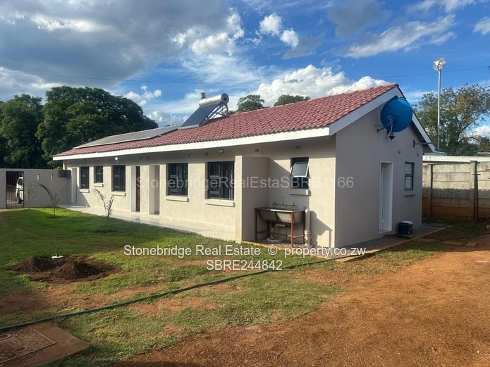 Kumalo Studio apartments to rent- ZITF Accomodation