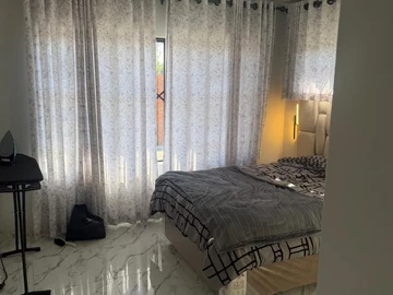 3 Bedroom Flat & Apartment