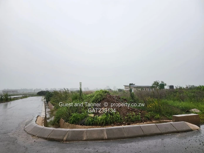 Pomona City Residential Stand for Sale