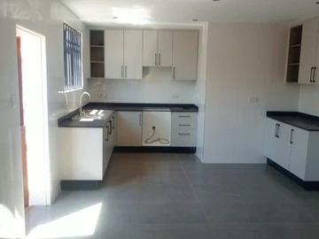 4 Bedroom Garden Flat