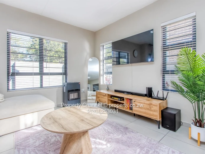 4 Bedroom Cluster For Sale in Craigavon, Sandton, Johannesburg