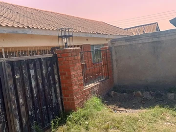 6 Bedroom House