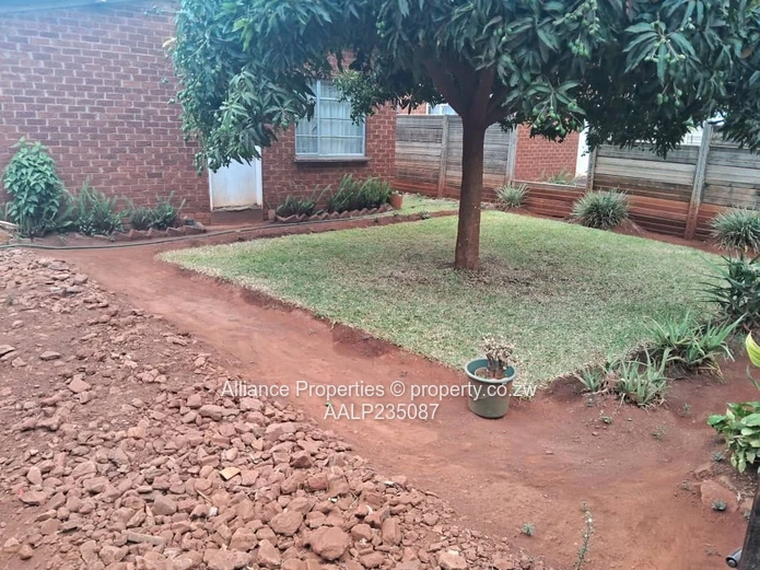 Ready-to-Move 4-Room House with Council Cession