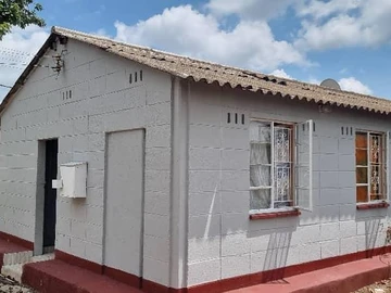 2 Bedroom House