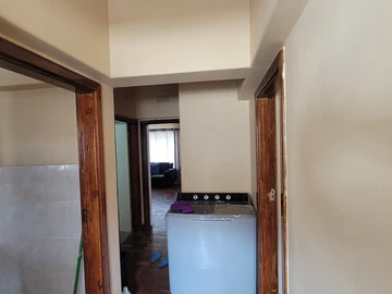 2 Bedroom Flat & Apartment