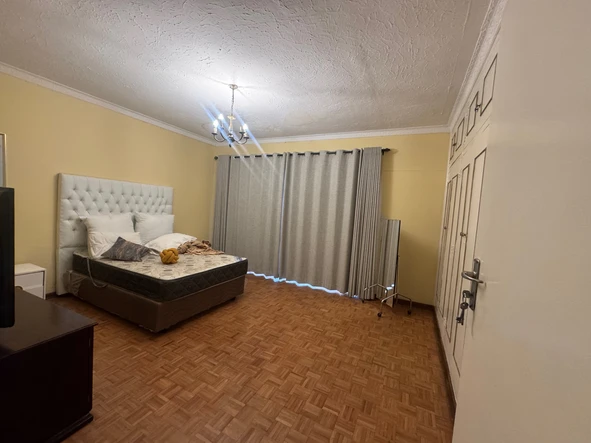 3 Bedroom Flat & Apartment