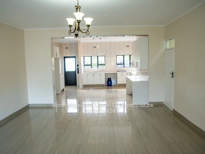 Luxurious 3 Bedroomed Townhouses in Hillside to Rent