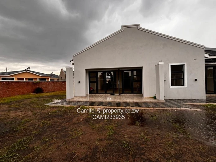 Arlington newly built 3 bed with main ensuite sitting on 580sqm with title clean deed 