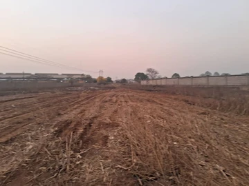 Commercial & Industrial Land