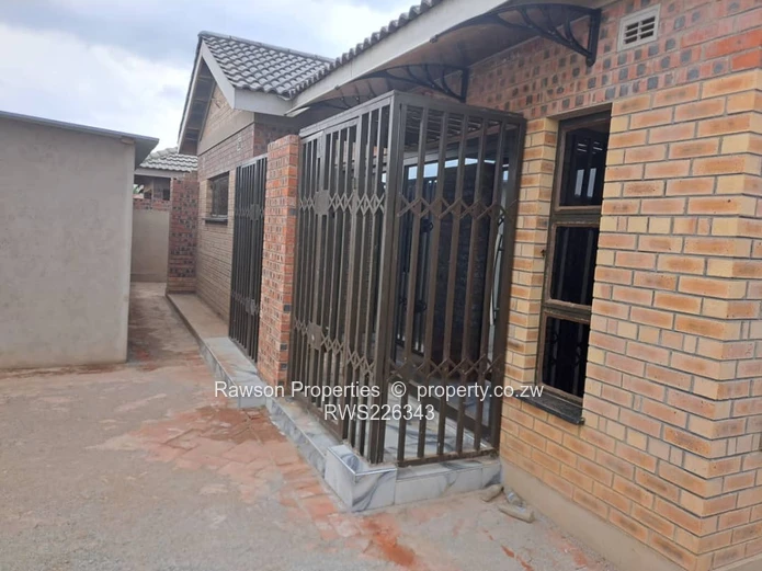 Cold Comfort, Incomplete house