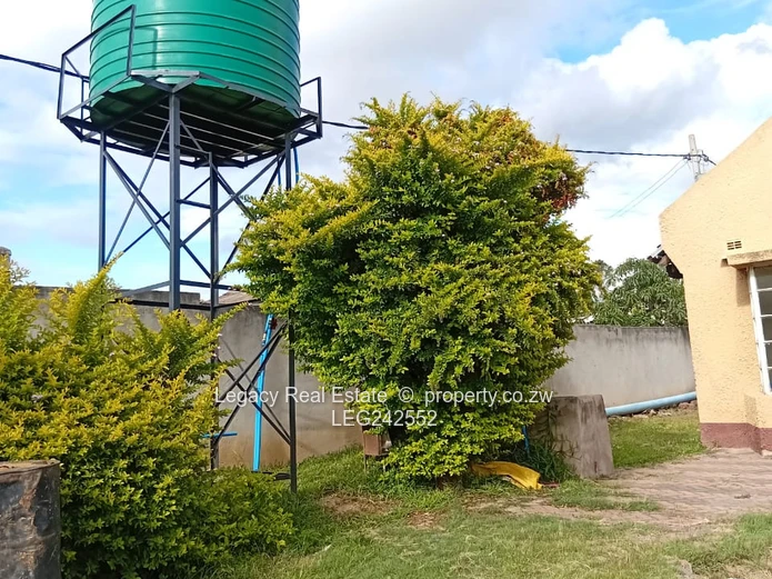 Executive Home to Let in Zimre Park