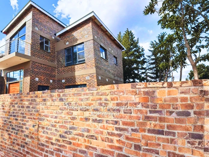 6 Bedroomed Cluster House