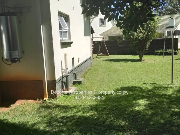 Spacious 5-Bedroom House in Alexandra Park!