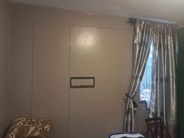 2 Bedroom Flat & Apartment