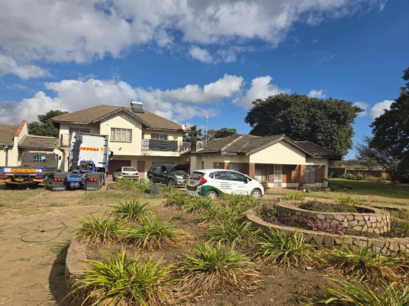 6 Bedroom House